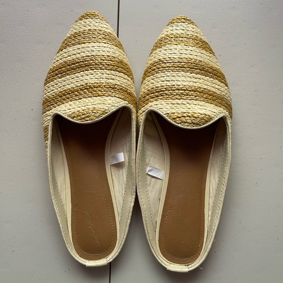 Universal thread Womens straw mules - Picture 2 of 4